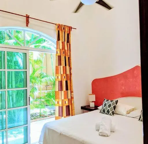 6br 2kitchen Walk To 5th, Pool Roof 16limit Playa del Carmen